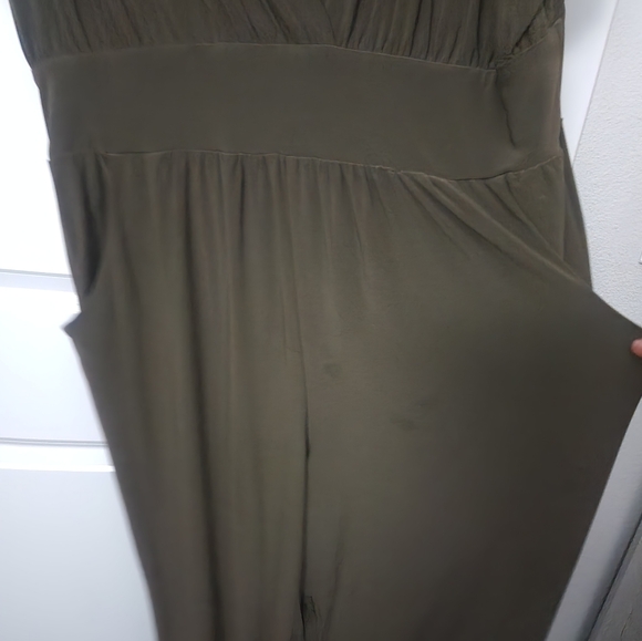 5/$30 Nina  Leonard Olive Green Jumpsuit Size 2X - Picture 3 of 5